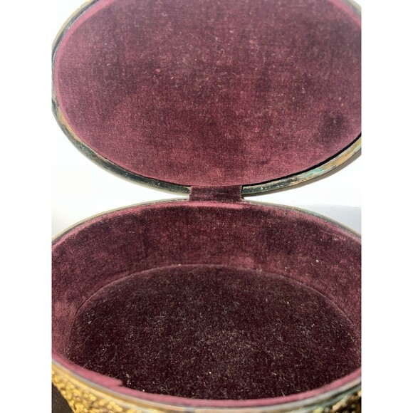 Hand-Etched Brass Jewelry Casket on Feet Oval Velvet Lined Hinged VTG 1950’s - Picture 6 of 8